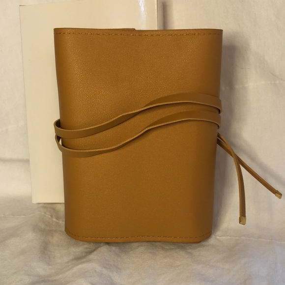 Glass Ladder & Co. Katherine Tech Organizer Roll - Picture 3 of 4